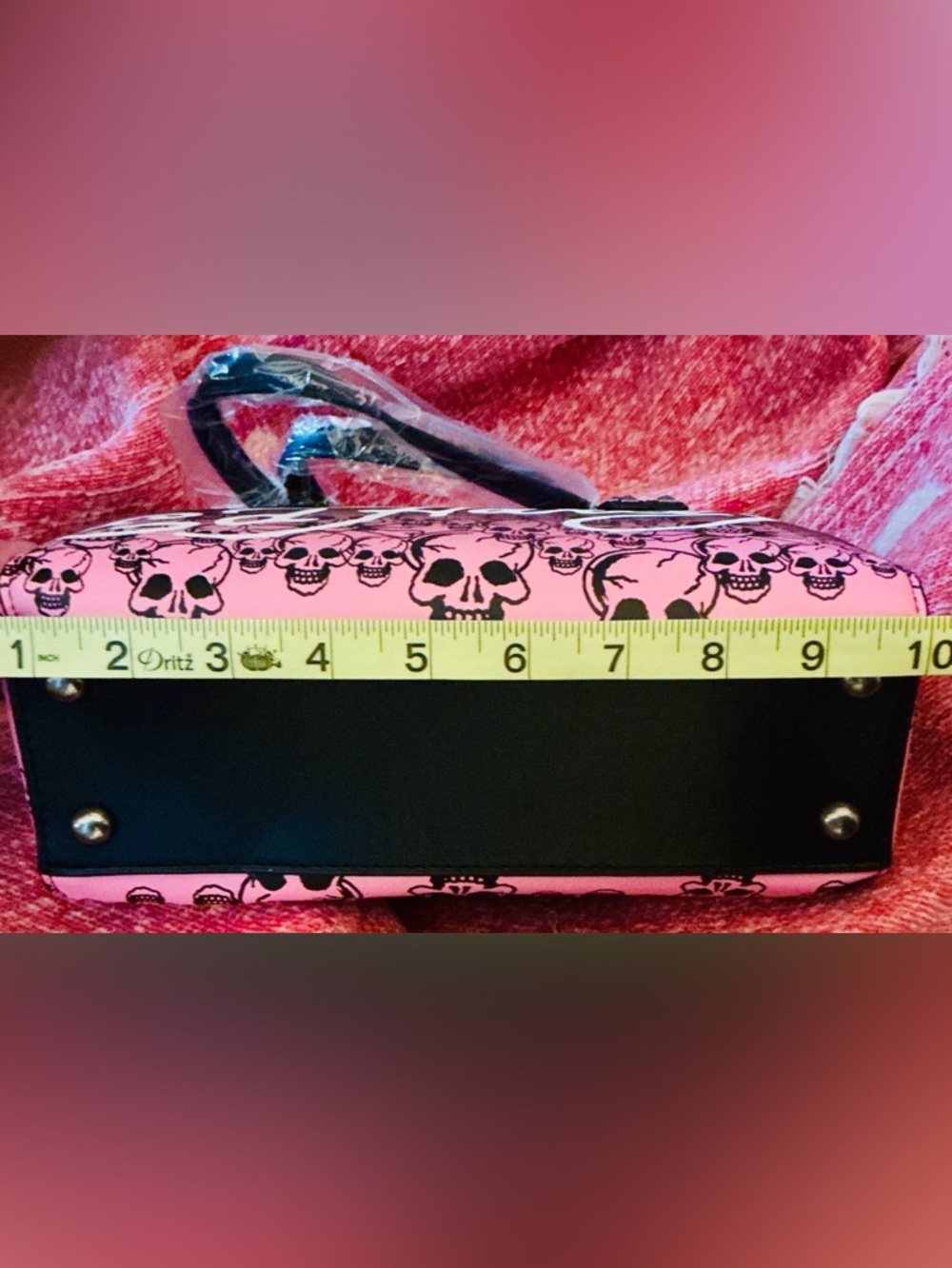 NEW!! Ed Hardy Black and Pink Shoulder Bag - Picture 5 of 7